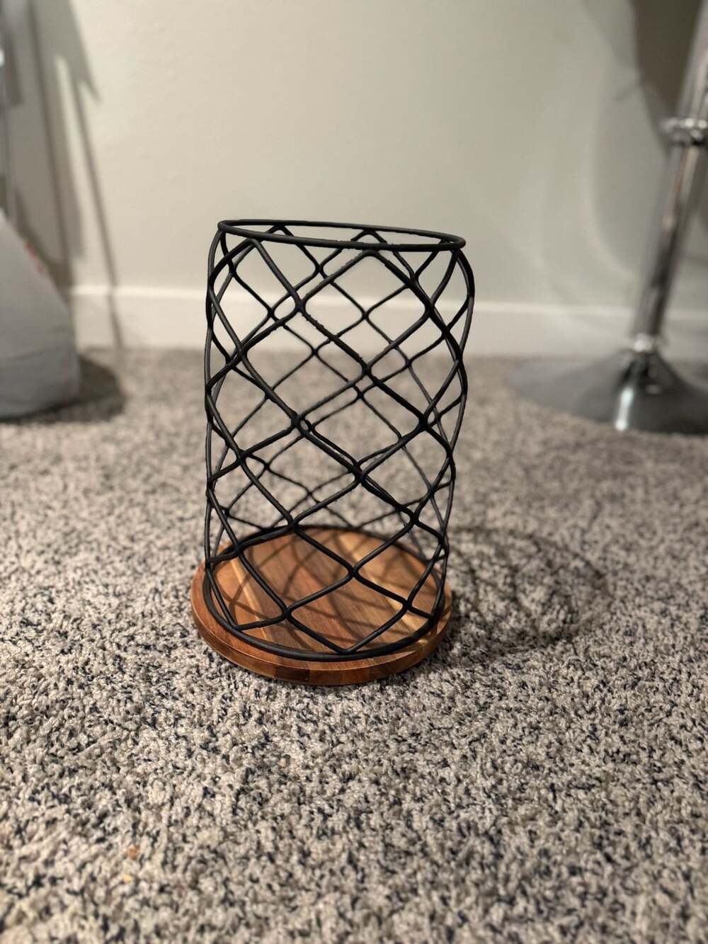 Keurig Wood & Wire K-Cup Carousel Coffee Pod Holder Black